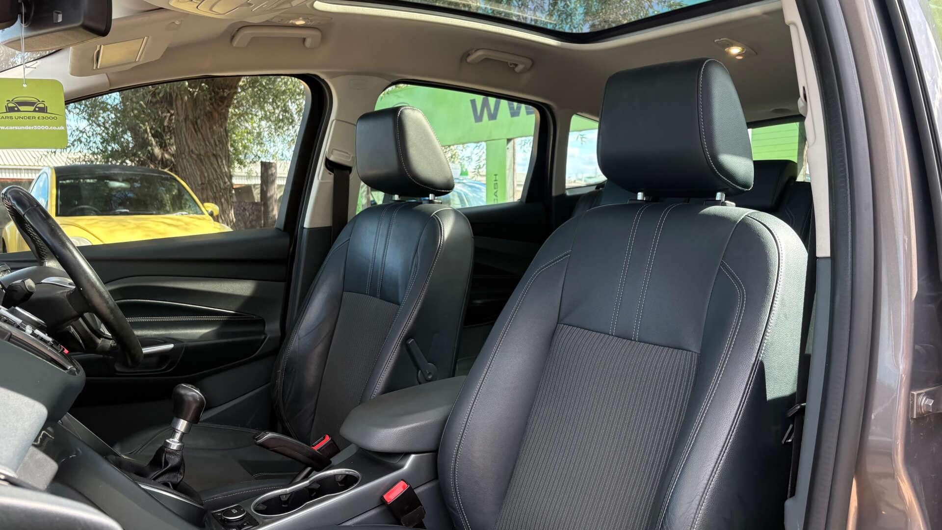 Ford C-Max view 13
