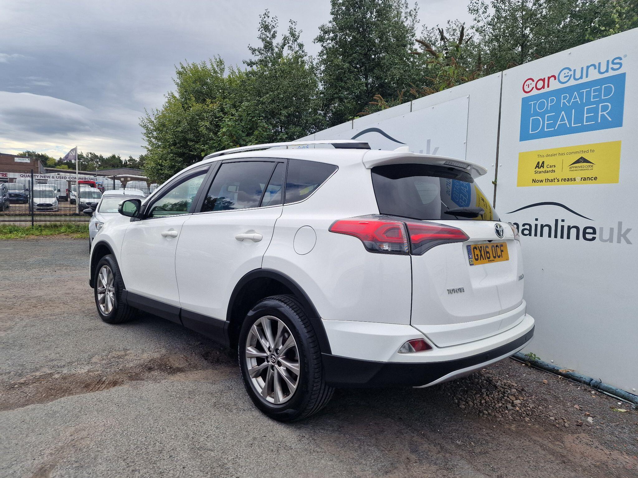 Toyota Rav4 view 5