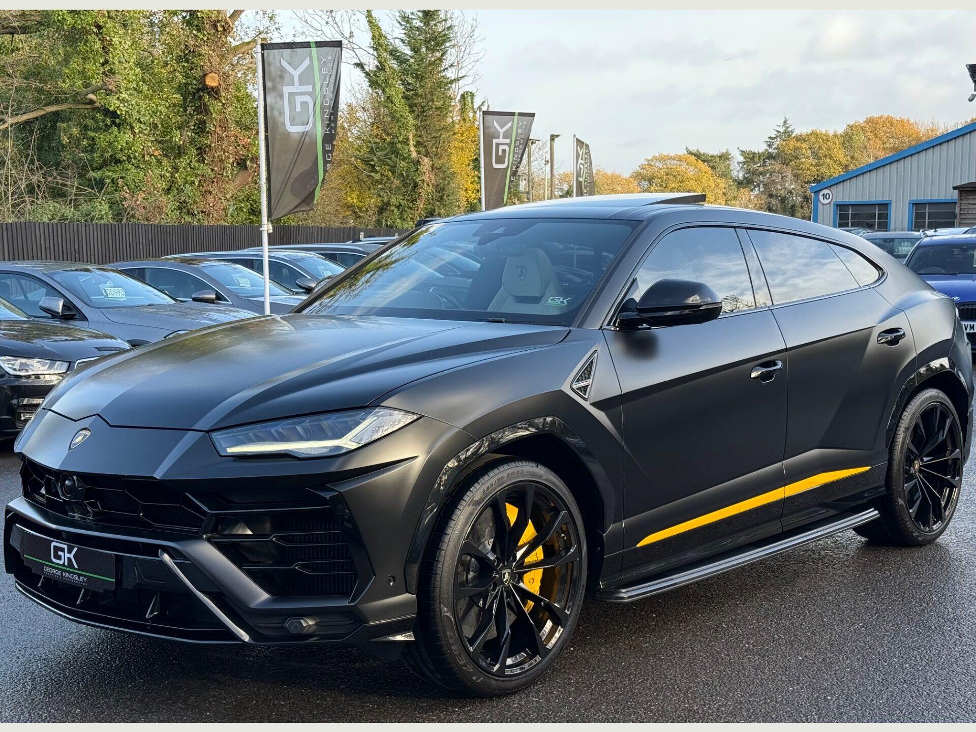 Lamborghini Urus view 12