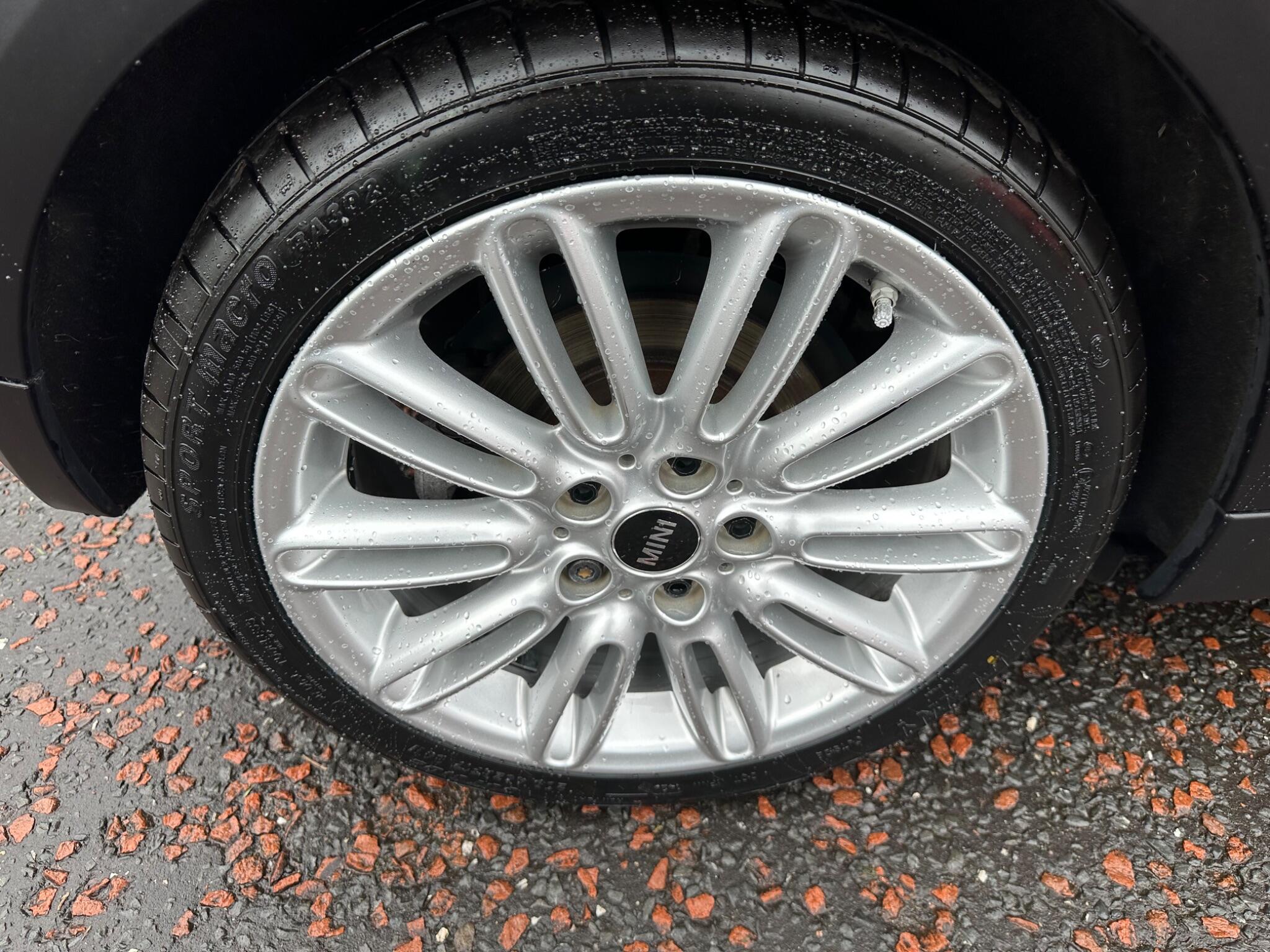 Mini Cooper view 14