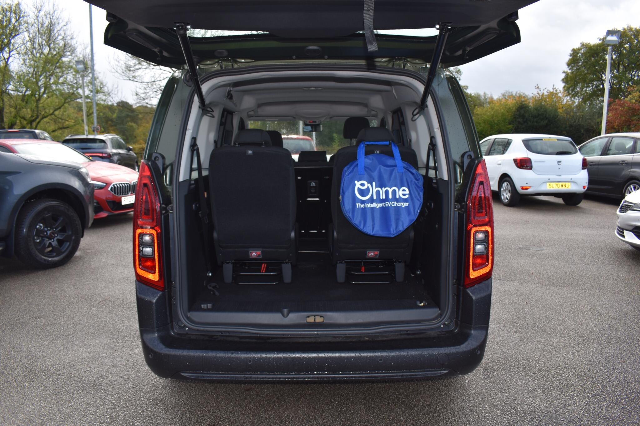 e-Berlingo - 52kWh PLUS XL Auto 5dr (7.4kW Charger) - Image 10