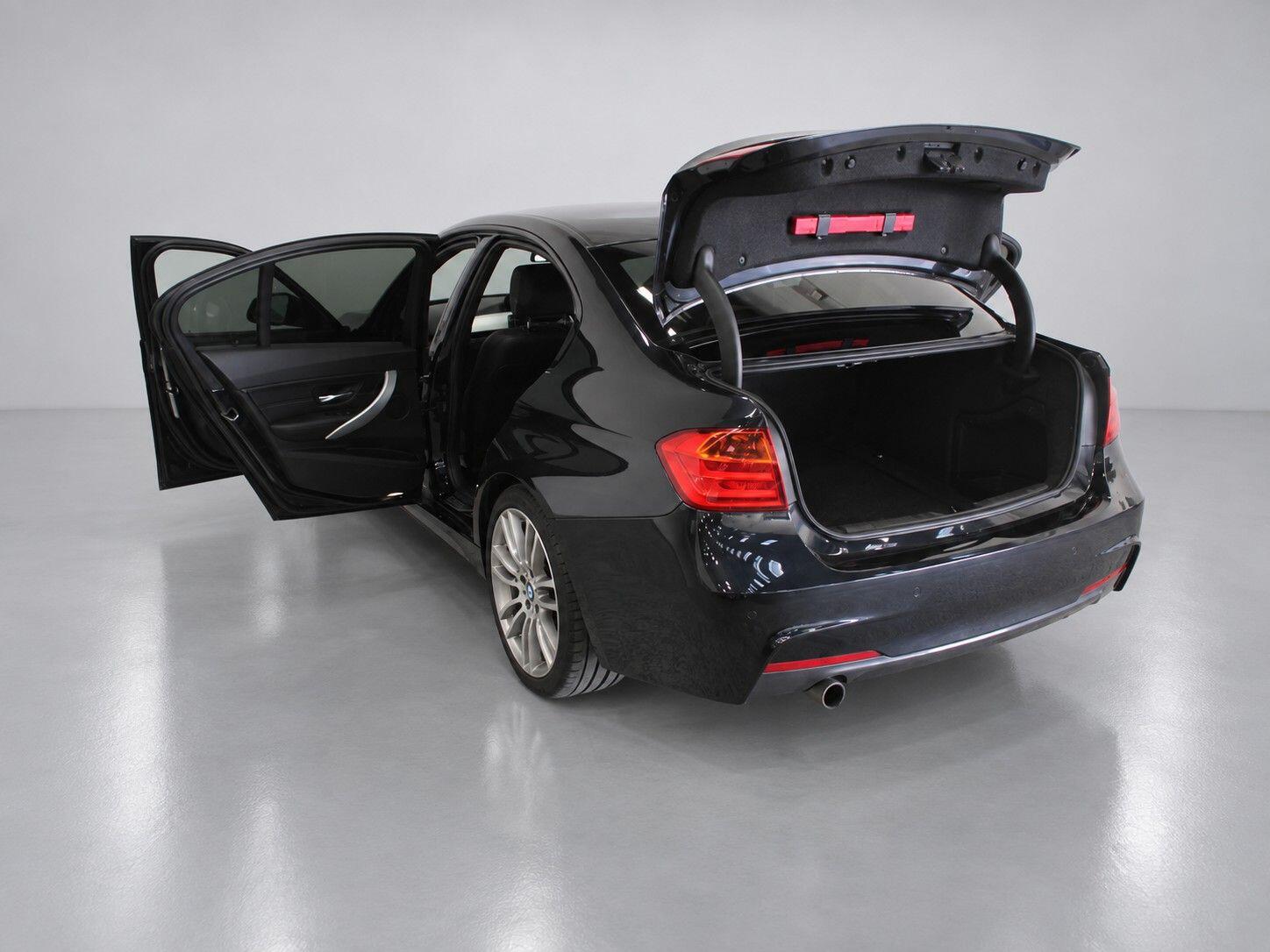 BMW 3 Series view 20
