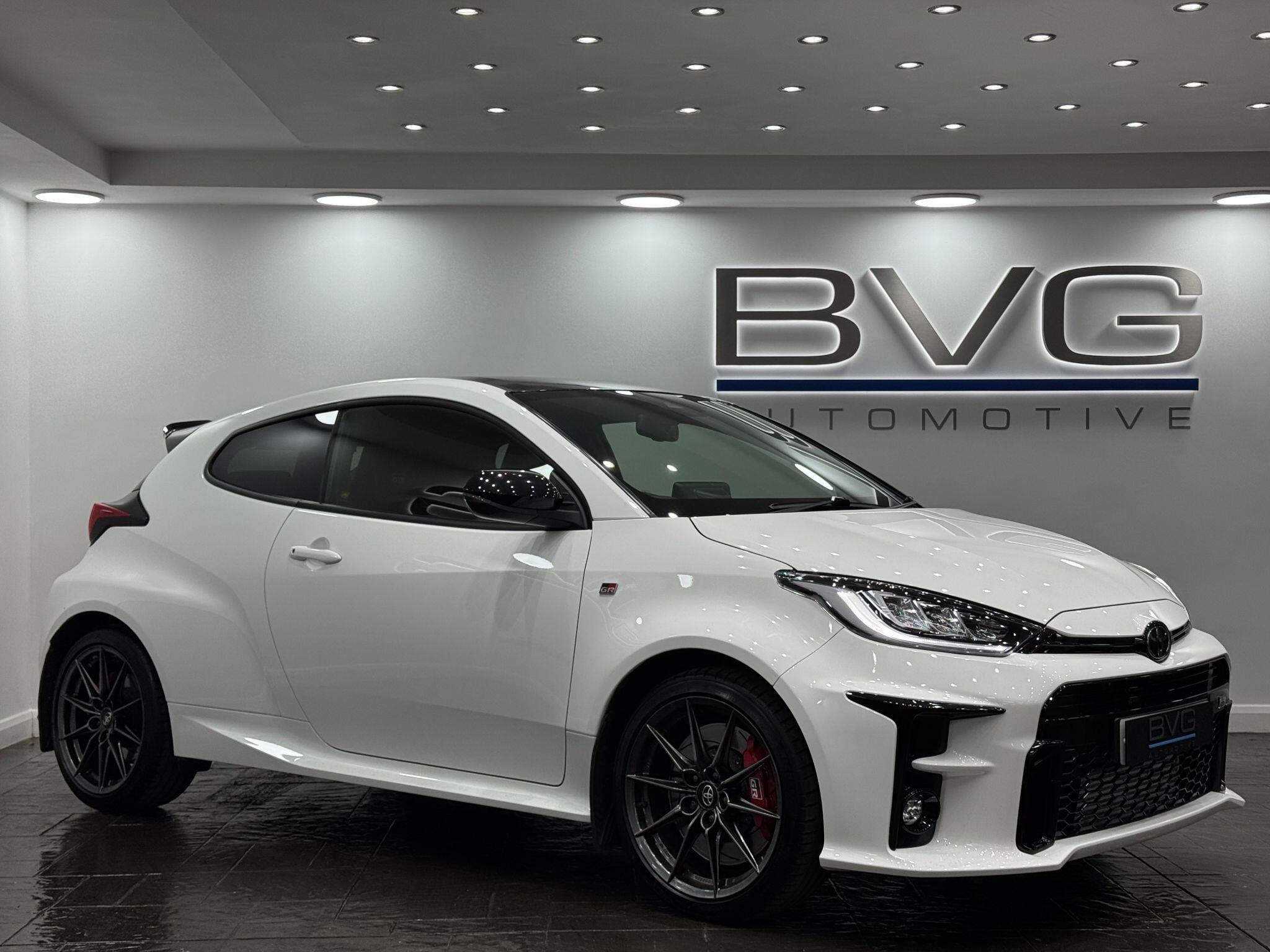 2021 Toyota Yaris in White for sale