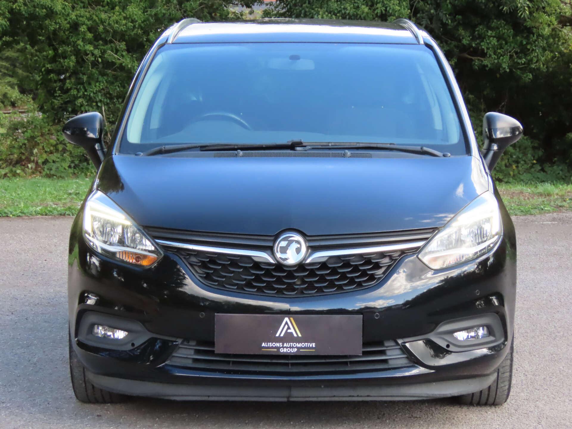 Vauxhall Zafira Tourer view 2
