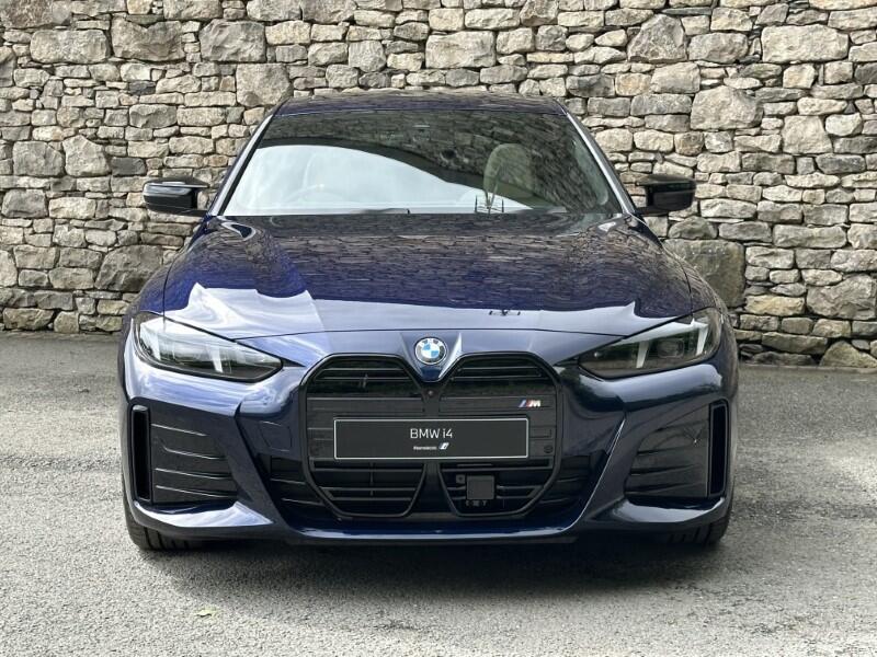 BMW i4 view 16