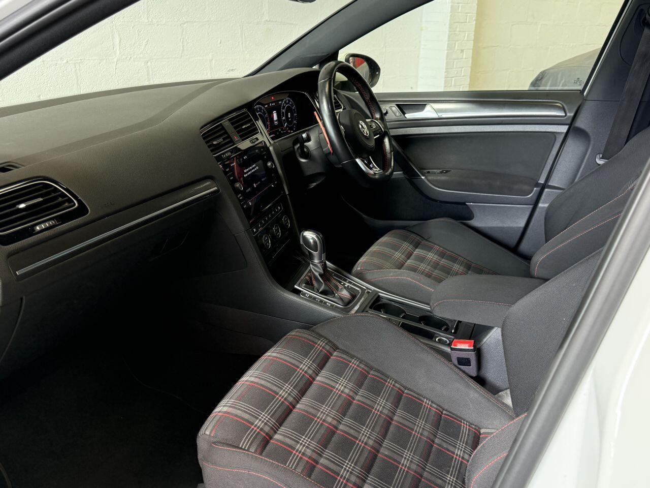 Volkswagen Golf view 55