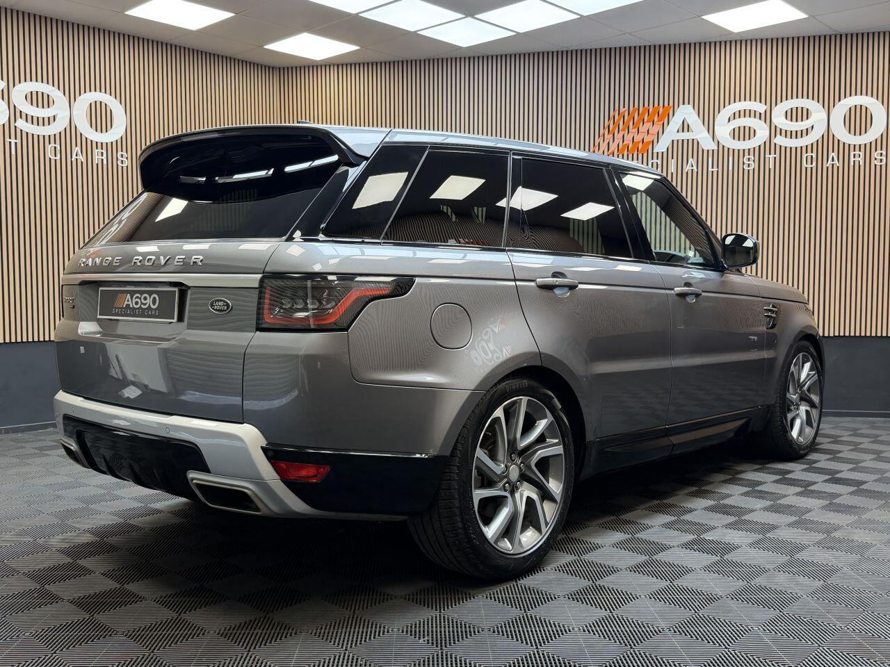 Land Rover Range Rover Sport view 9