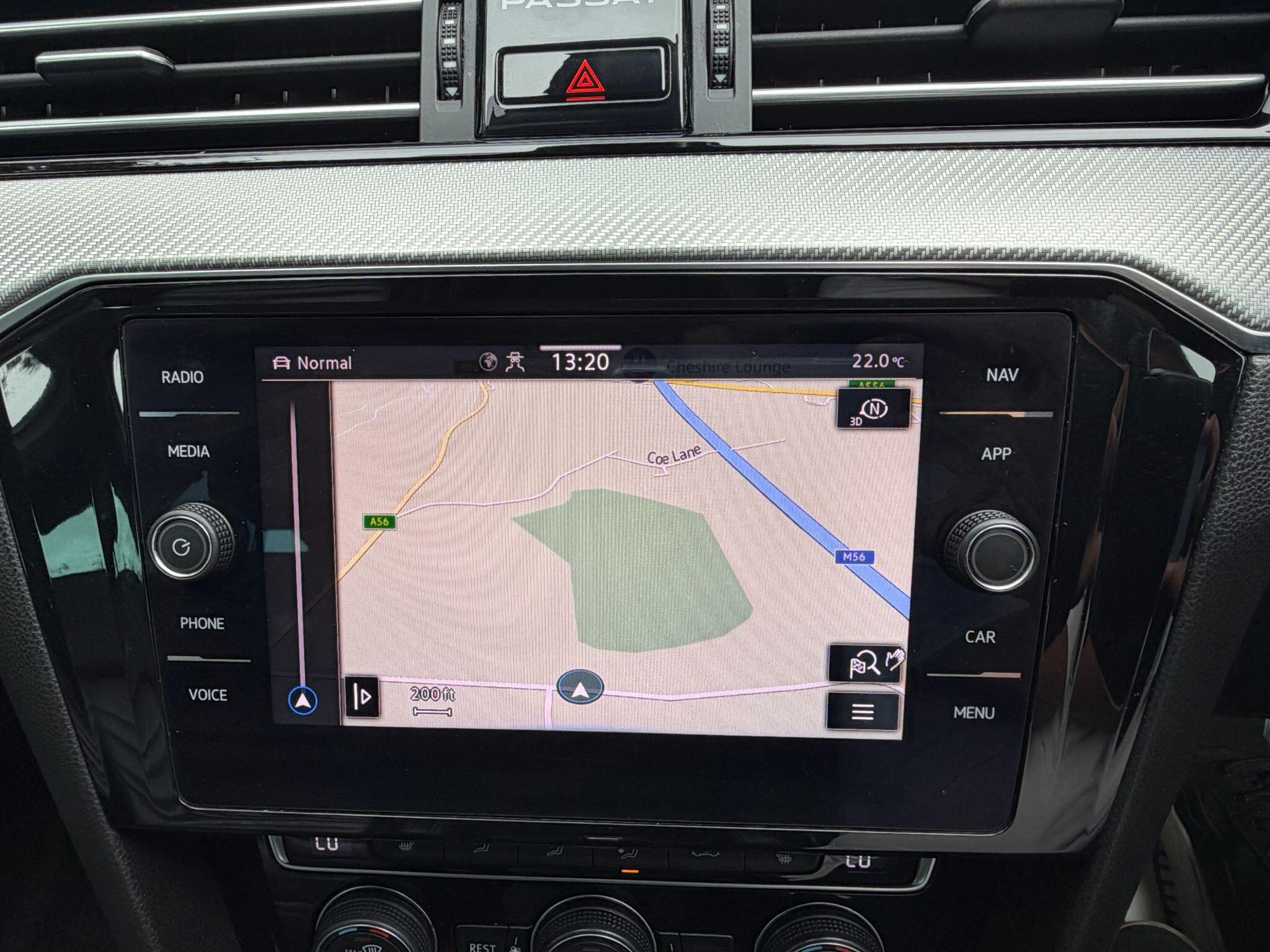 Volkswagen Passat view 22
