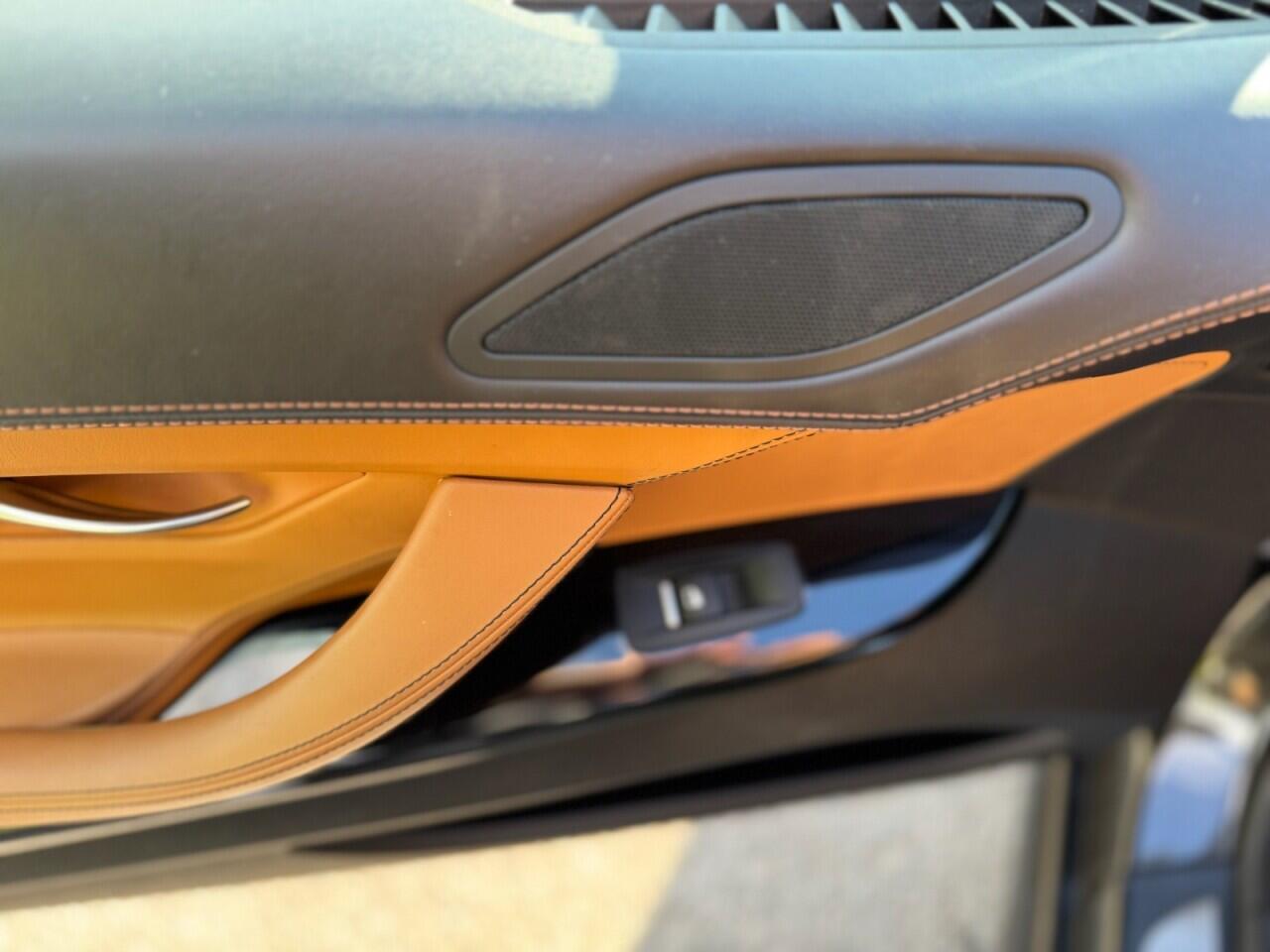 BMW 6 Series view 29