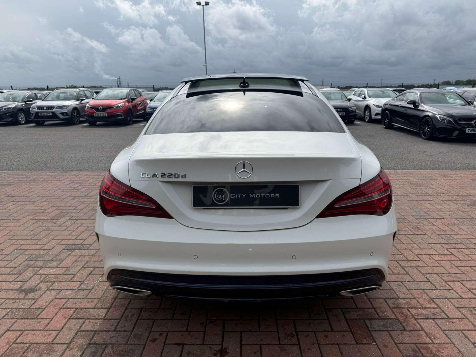 Mercedes-Benz Cla view 14