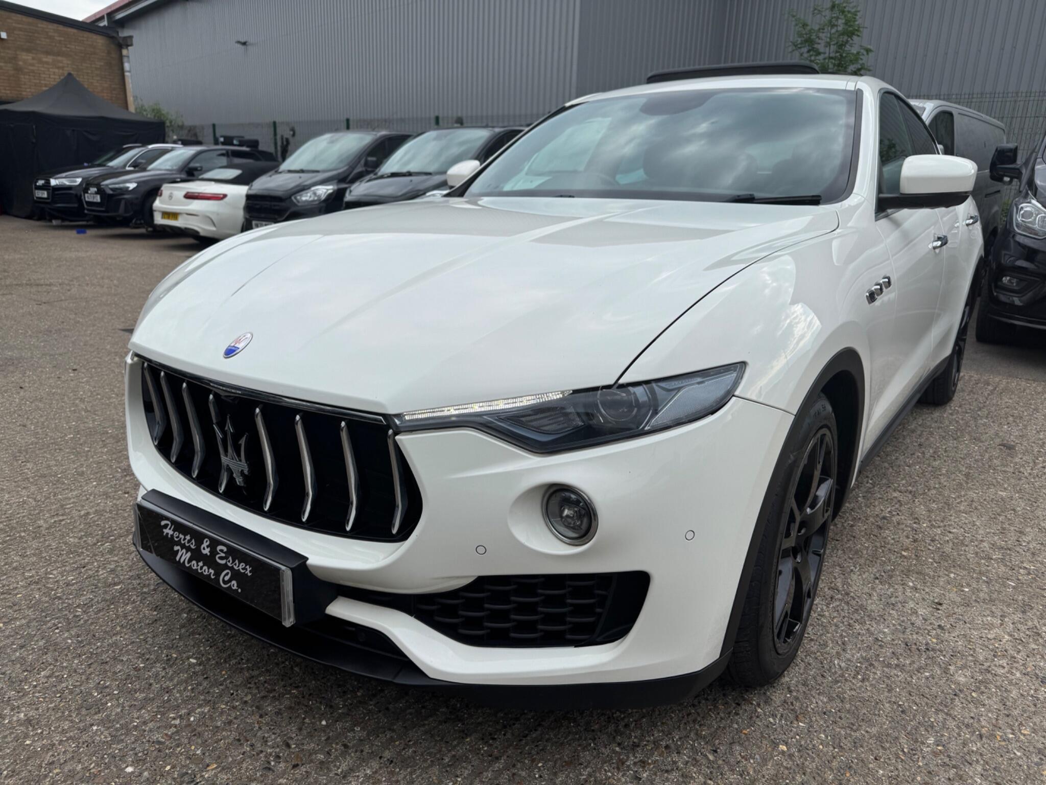 Maserati Levante view 8