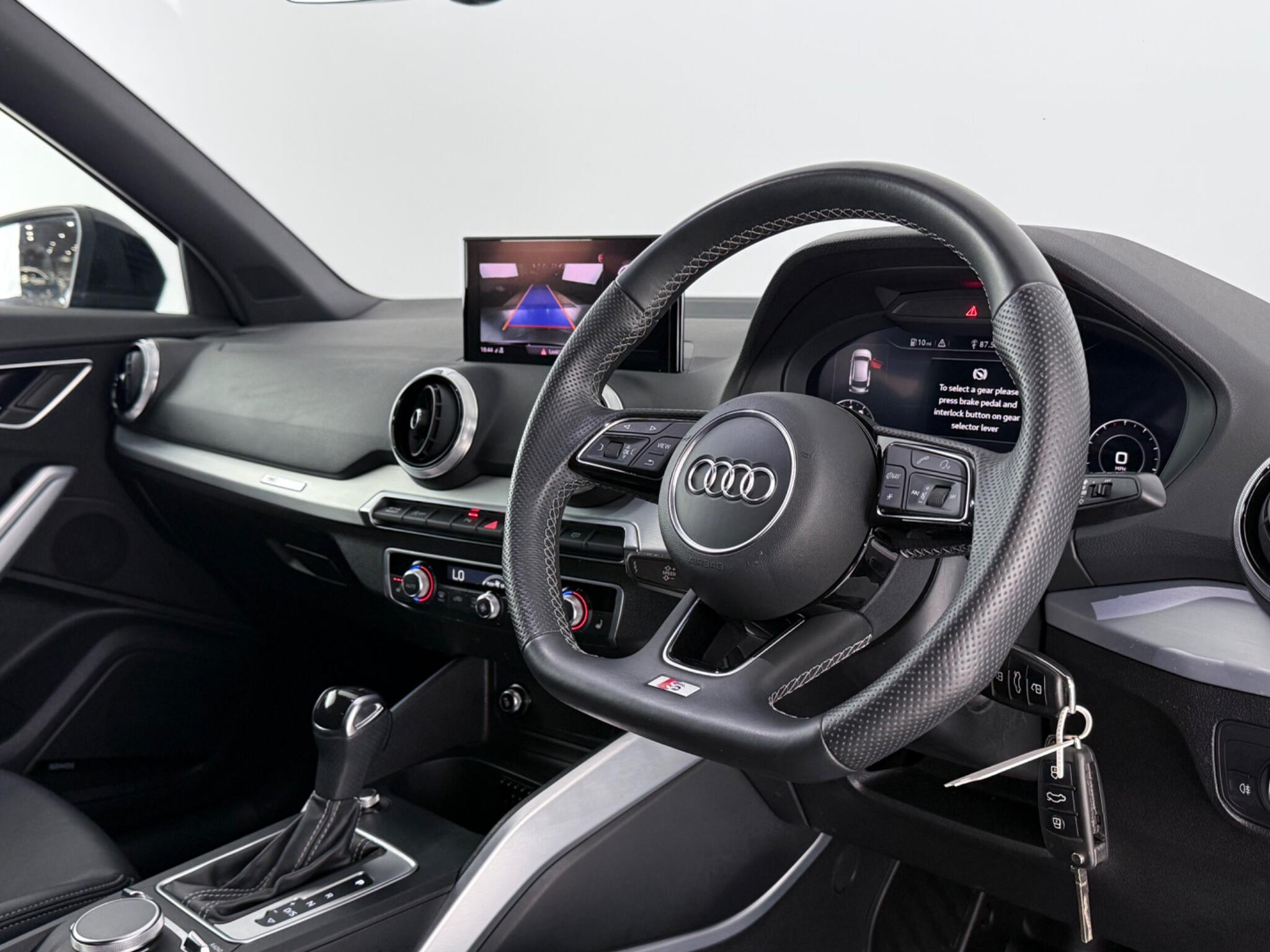 Audi Q2 view 3