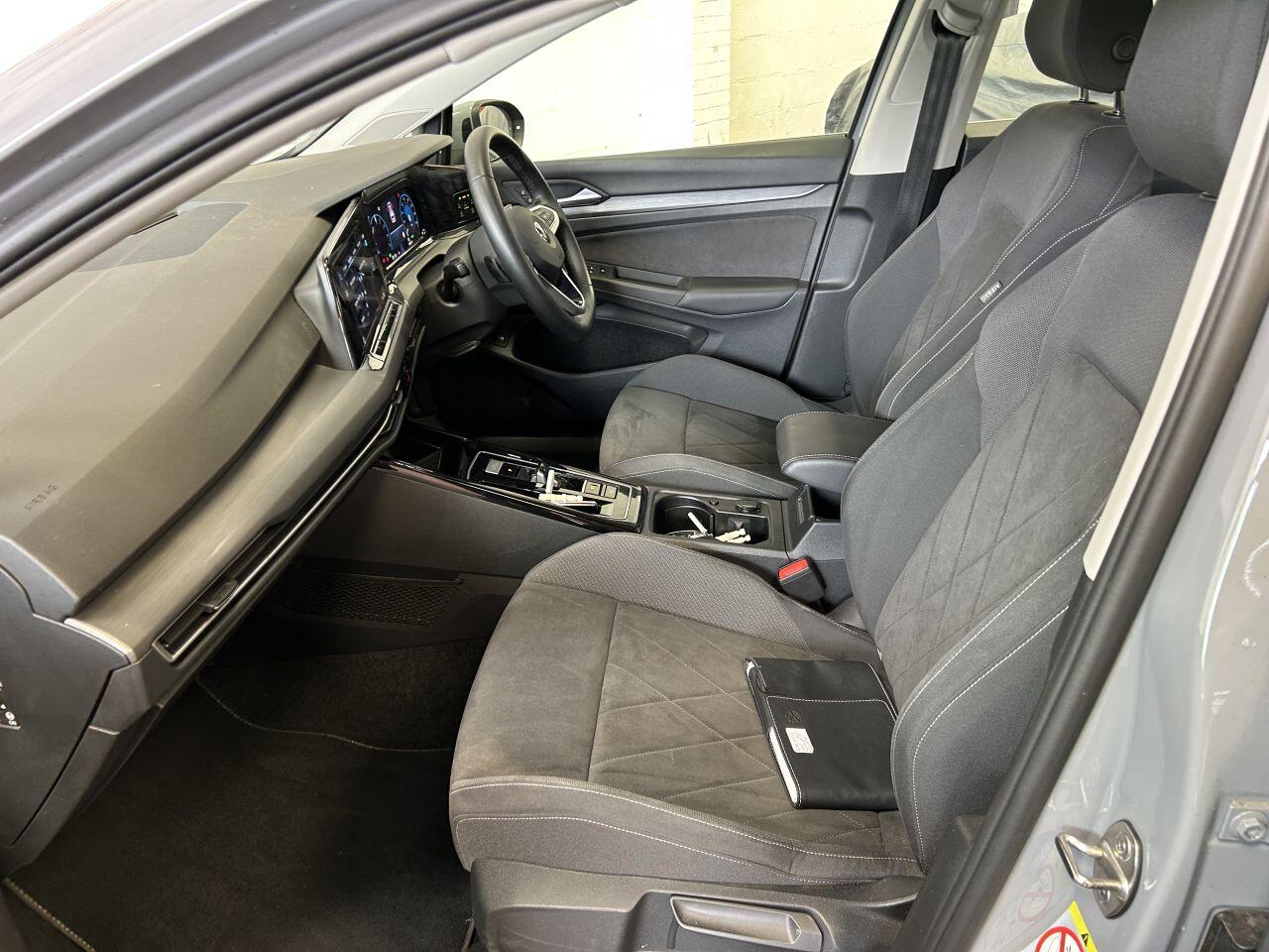 Volkswagen Golf view 50