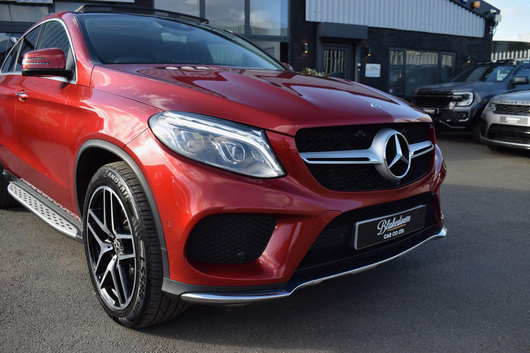 Mercedes-Benz GLE view 30