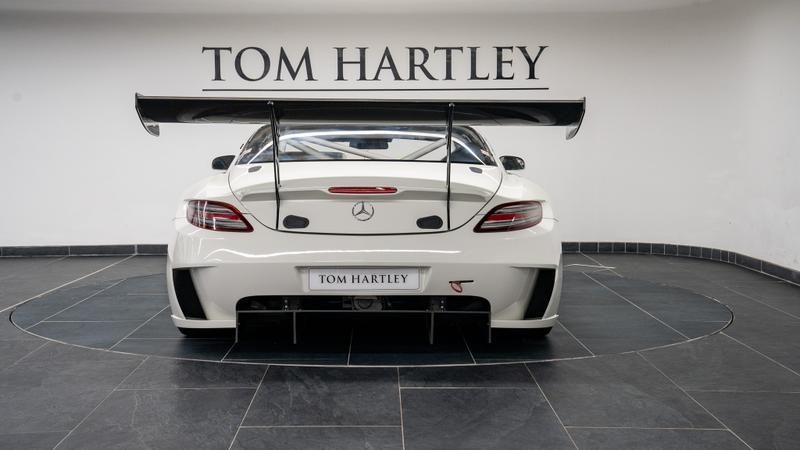 Mercedes-Benz SLS view 6