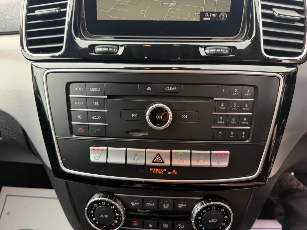 Mercedes-Benz Gle view 15