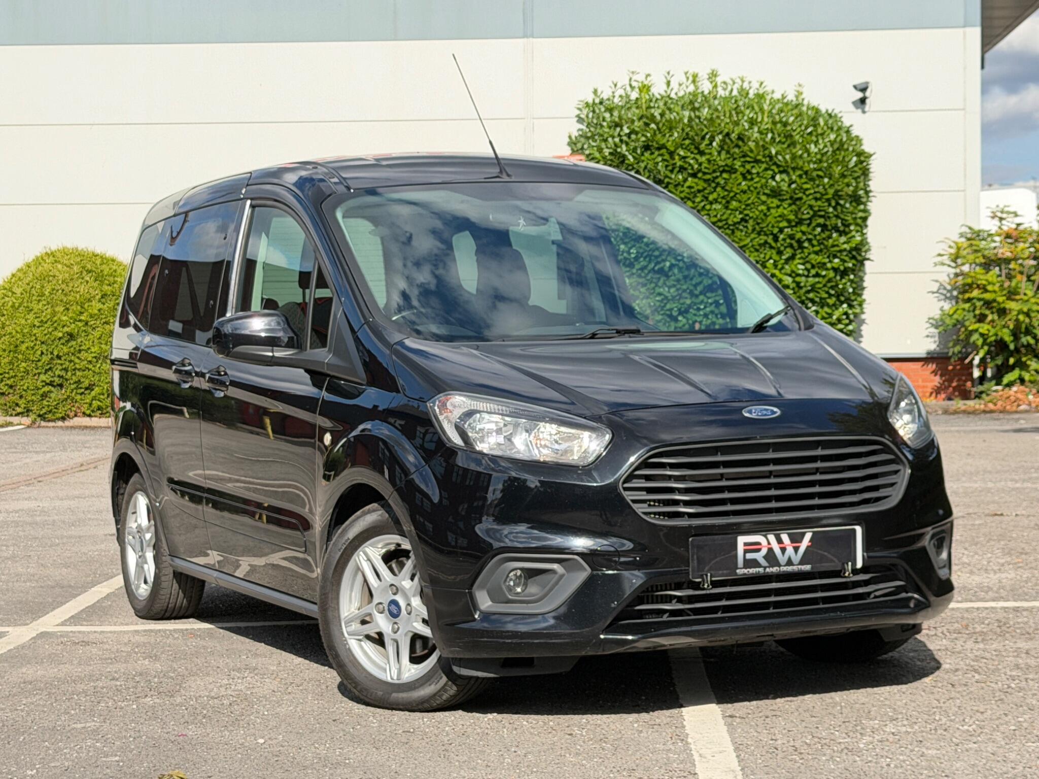 Ford Tourneo Courier view 7
