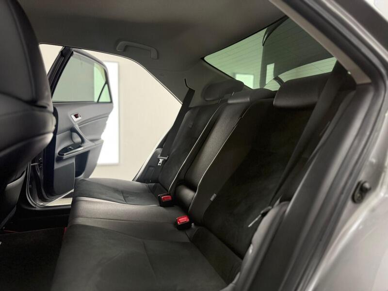 2013 Toyota Mark X image 31