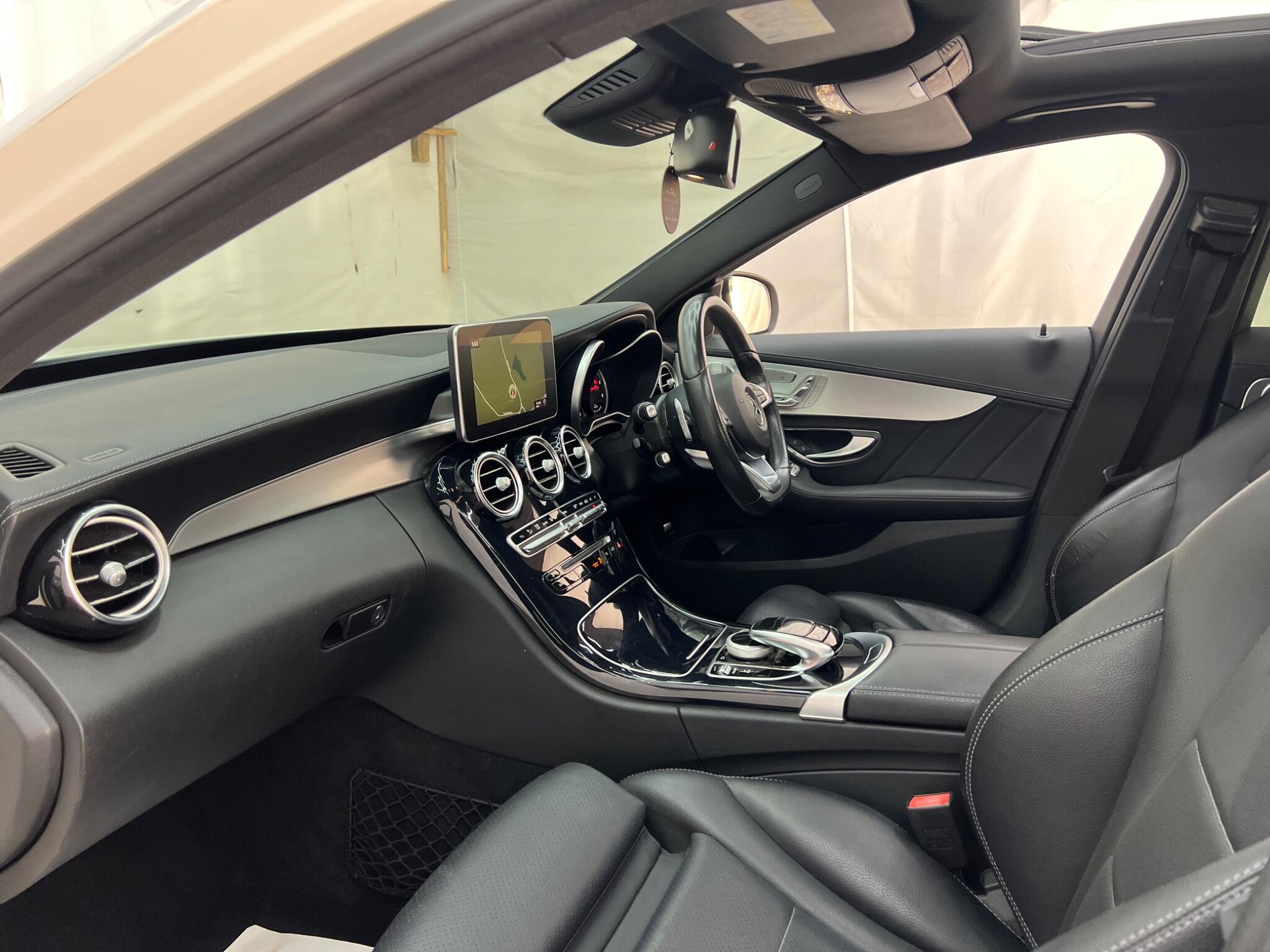 Mercedes-Benz C Class view 49