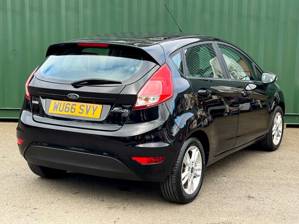 Ford Fiesta view 13