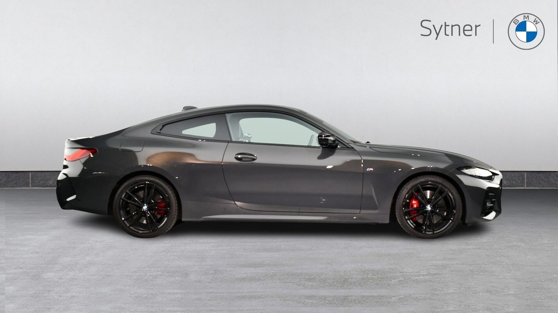 BMW 4 Series view 3