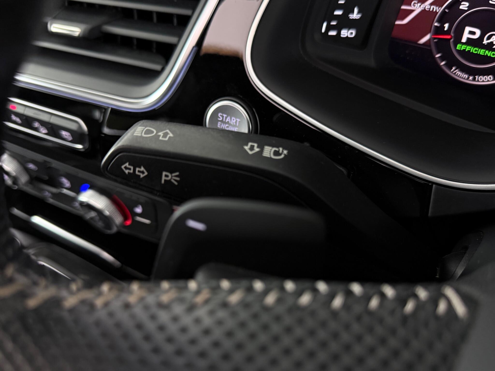 Audi Q7 view 20