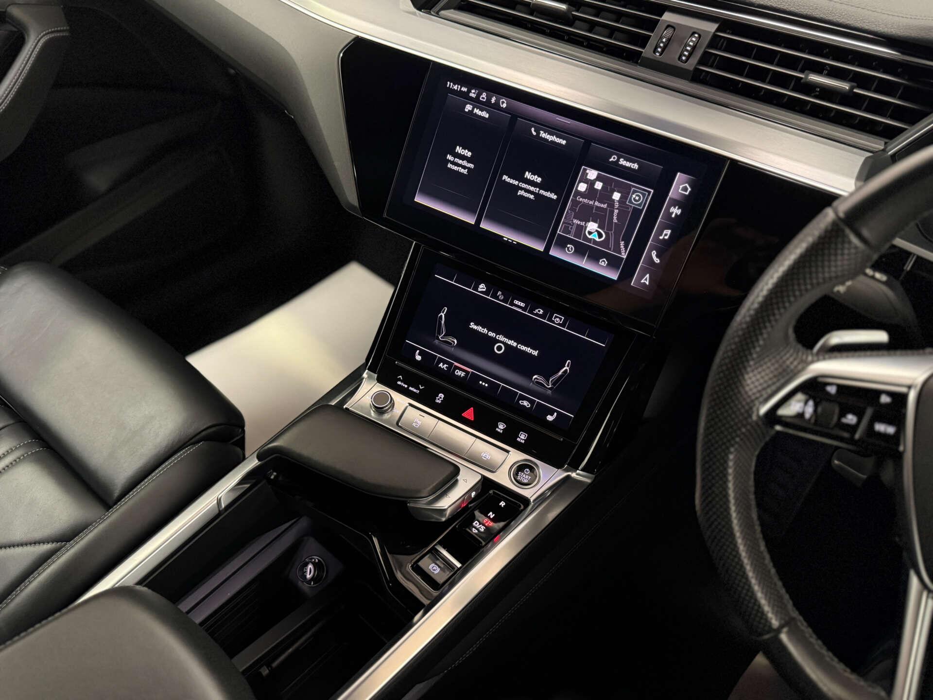 Audi E-Tron view 20