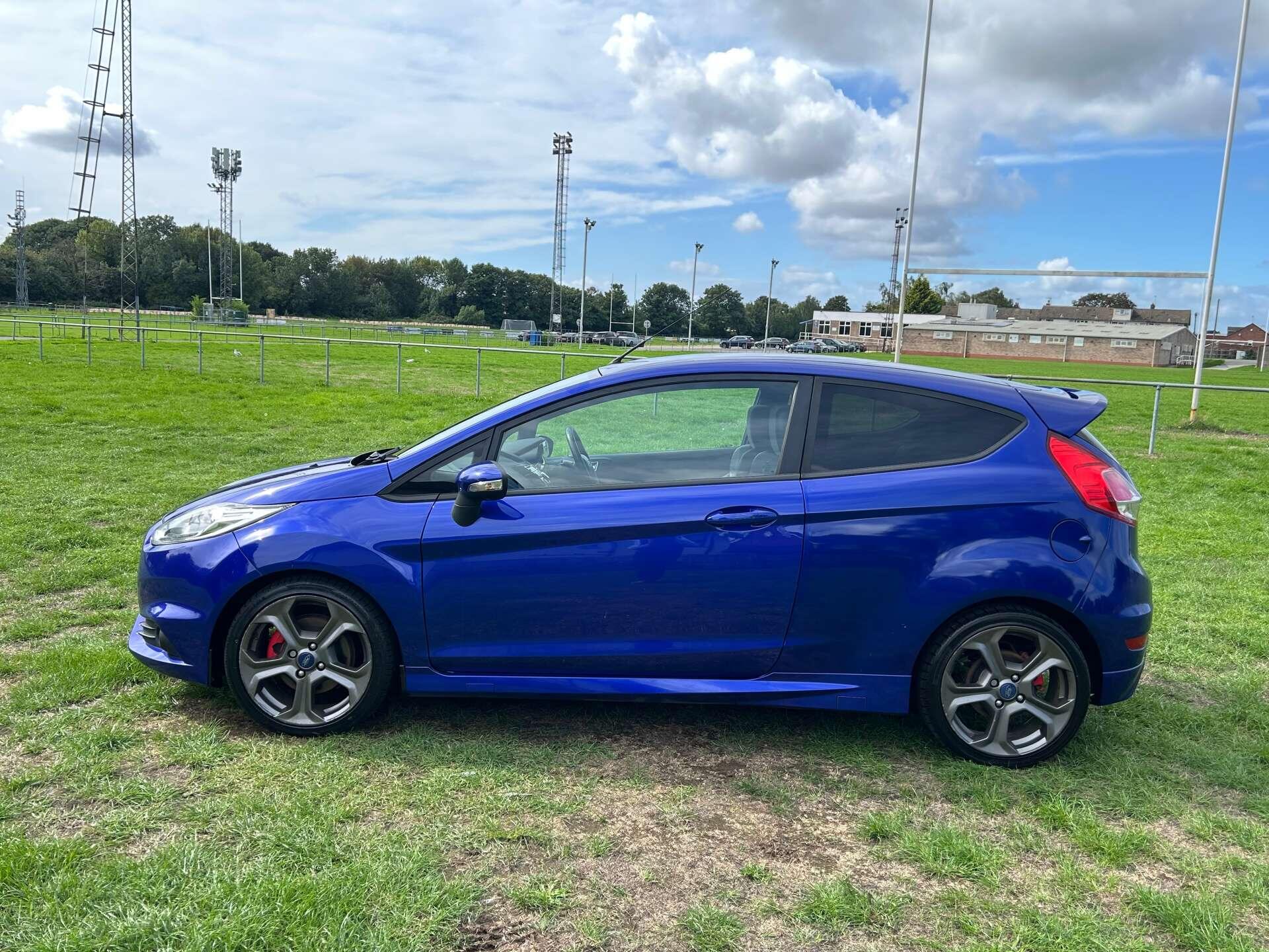 Ford Fiesta view 8