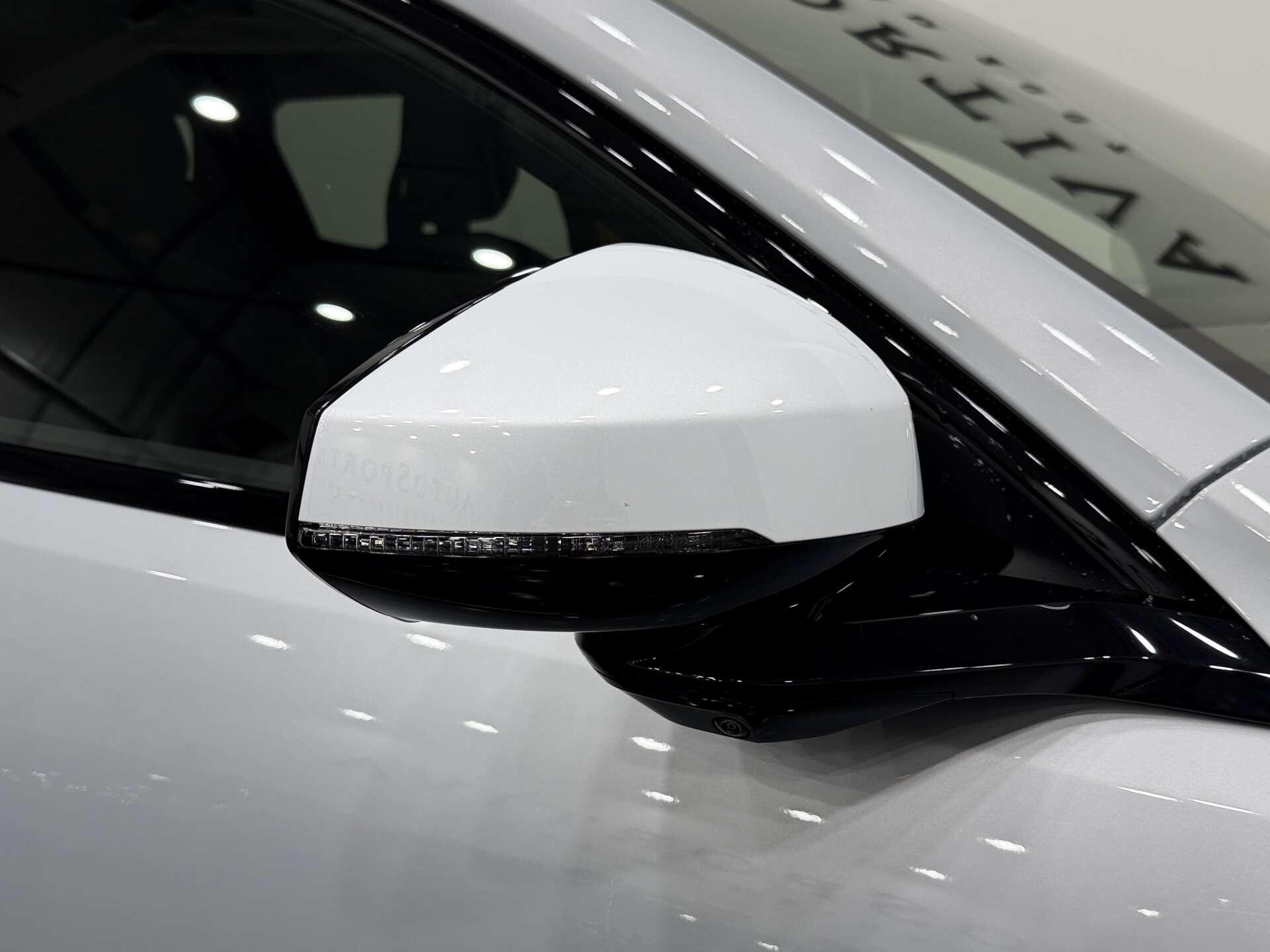 Polestar 3 view 32