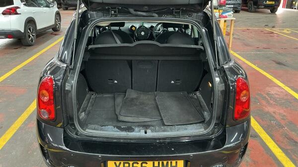 Mini Countryman view 13