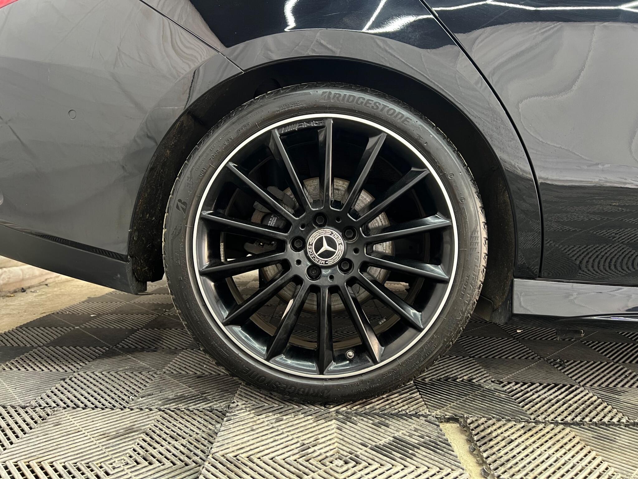 Mercedes-Benz Cla view 40