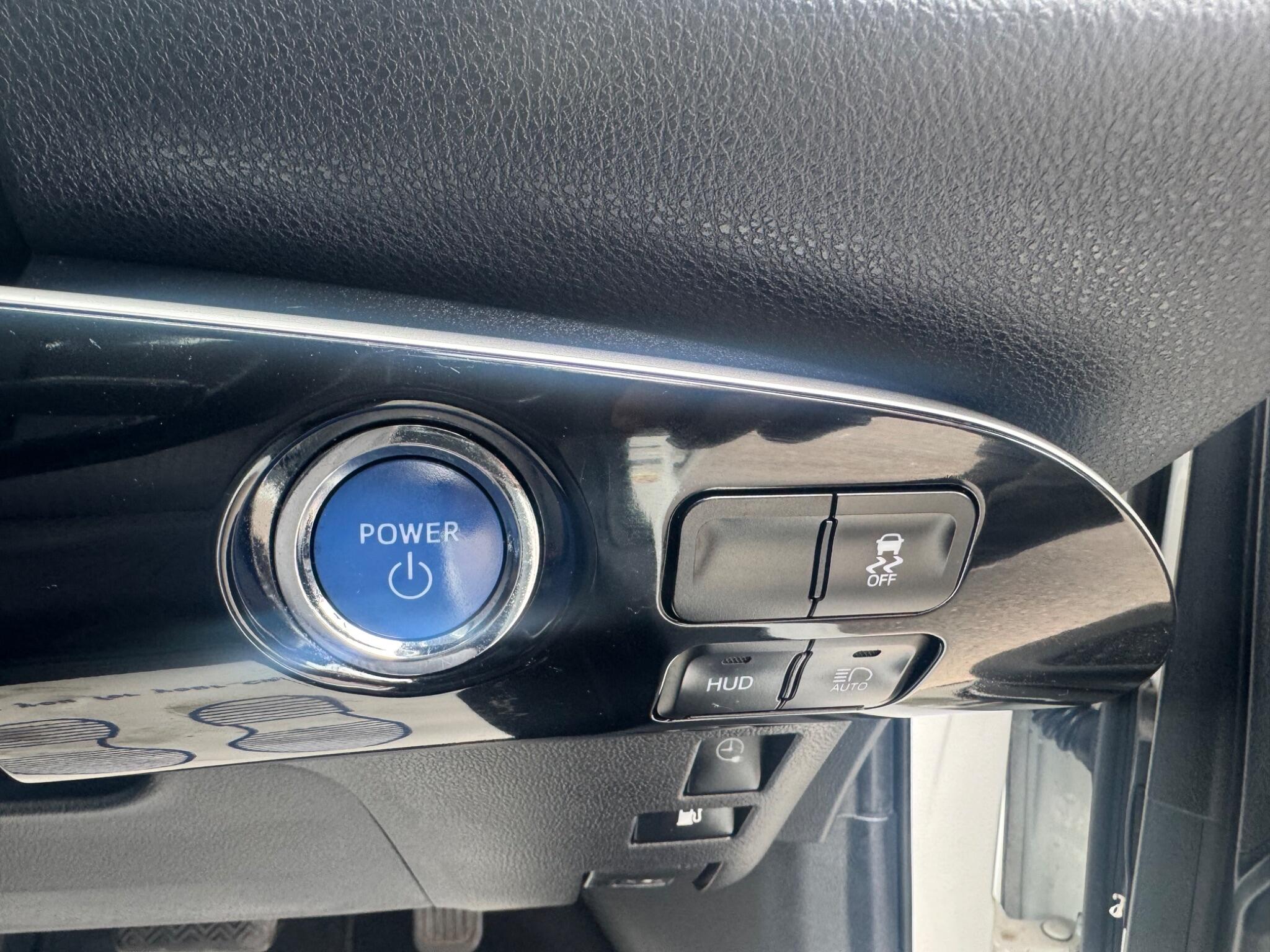 Toyota Prius view 21