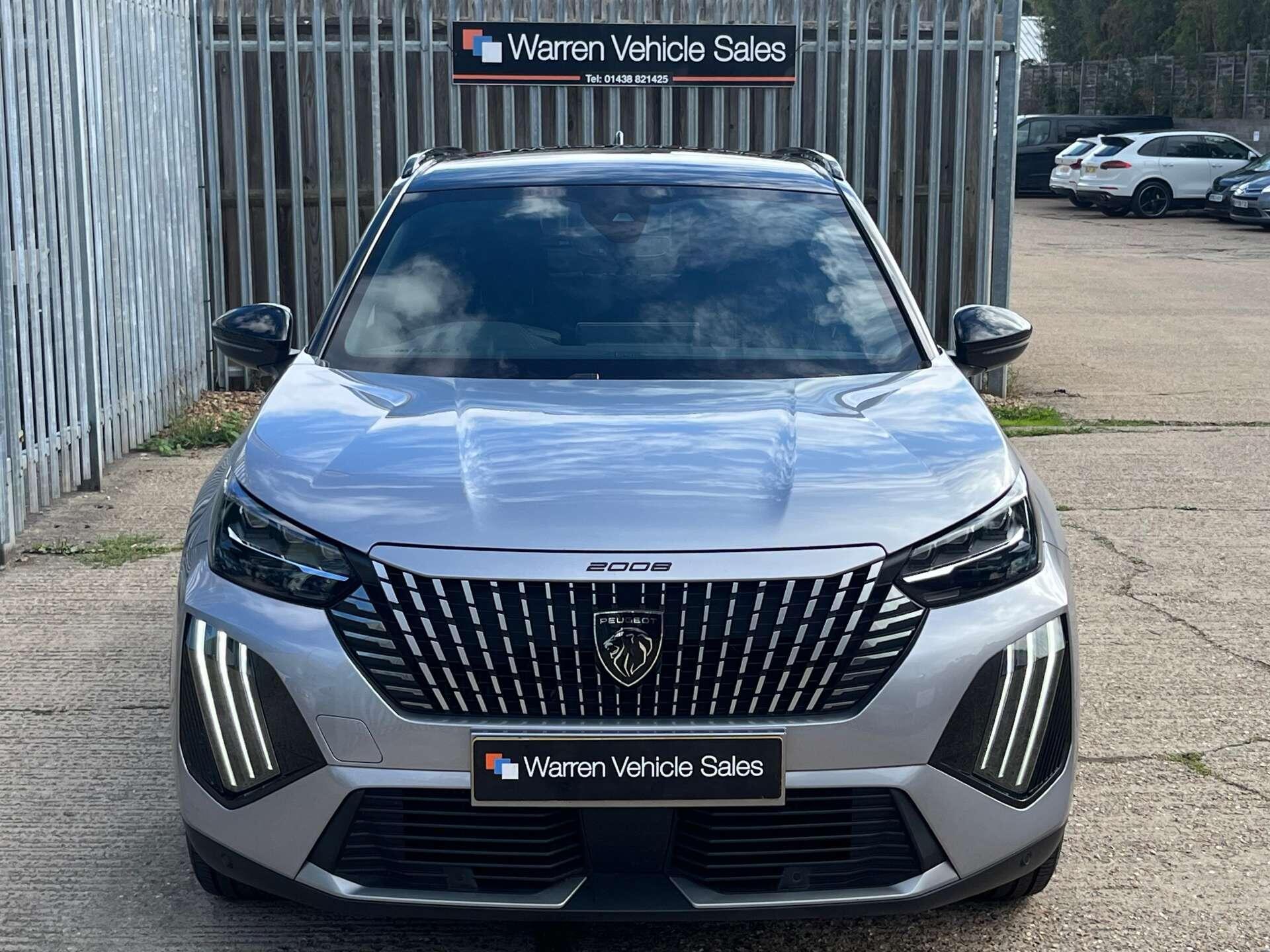 Peugeot 2008 view 4