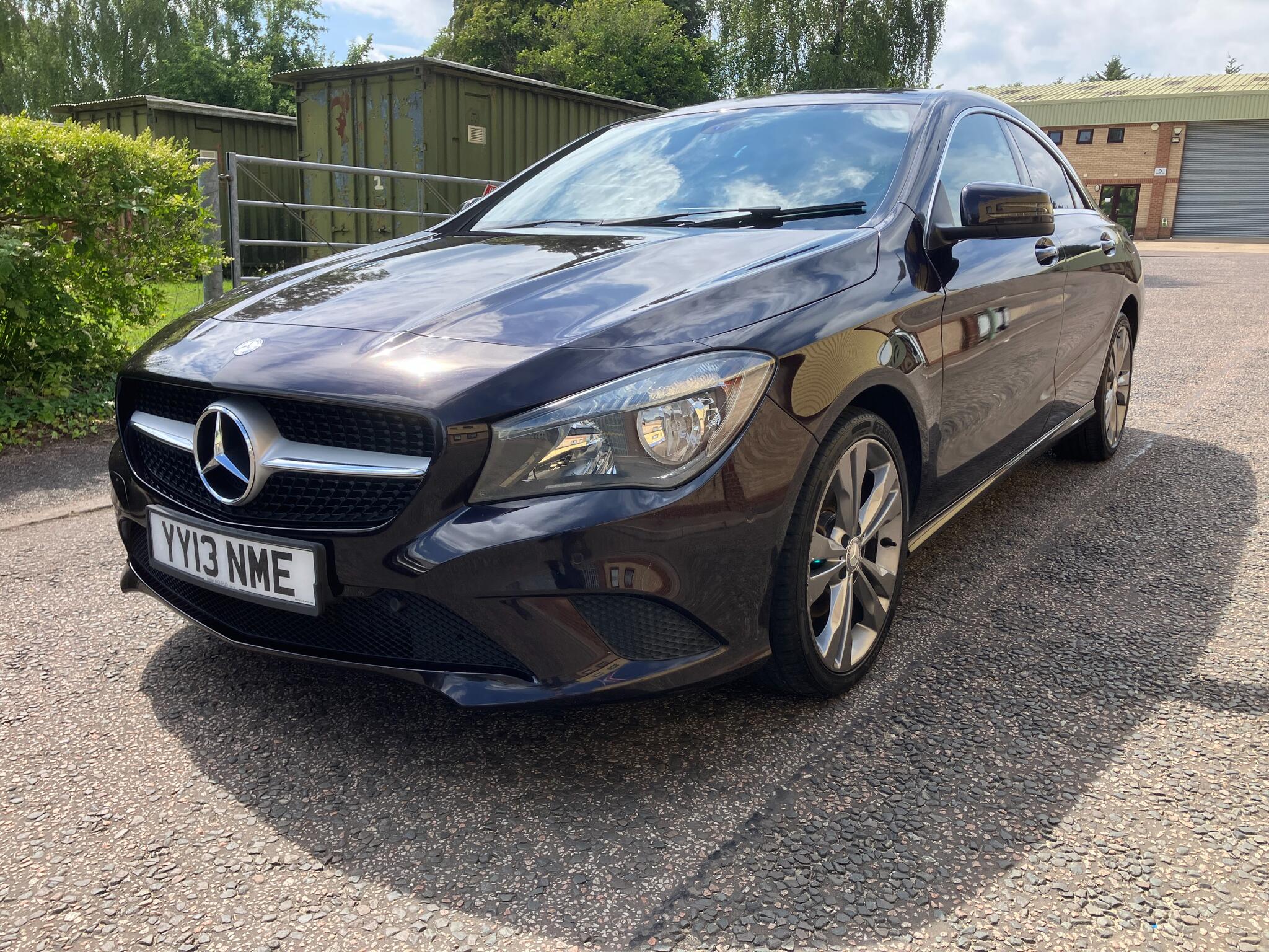 Mercedes-Benz Cla view 3