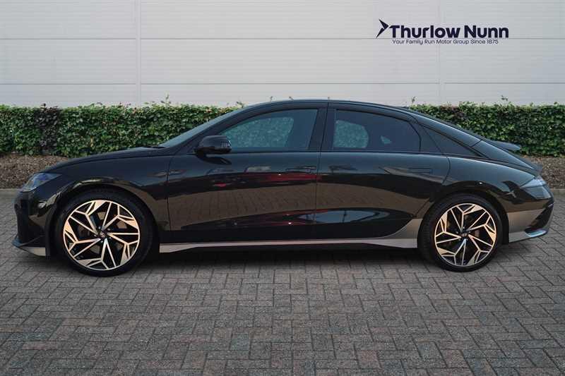 Hyundai Ioniq 6 view 6