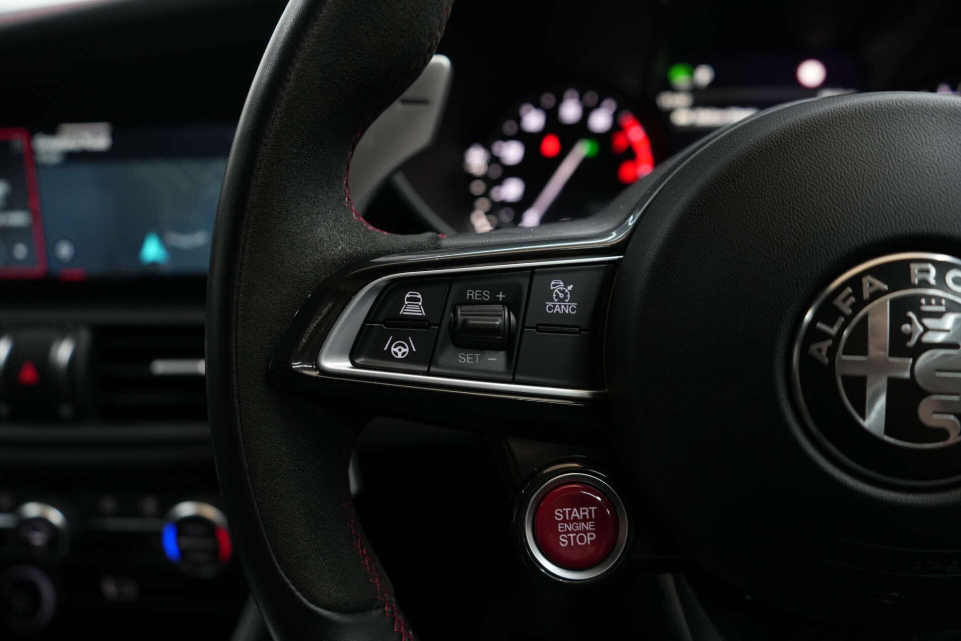 Alfa Romeo Giulia view 43