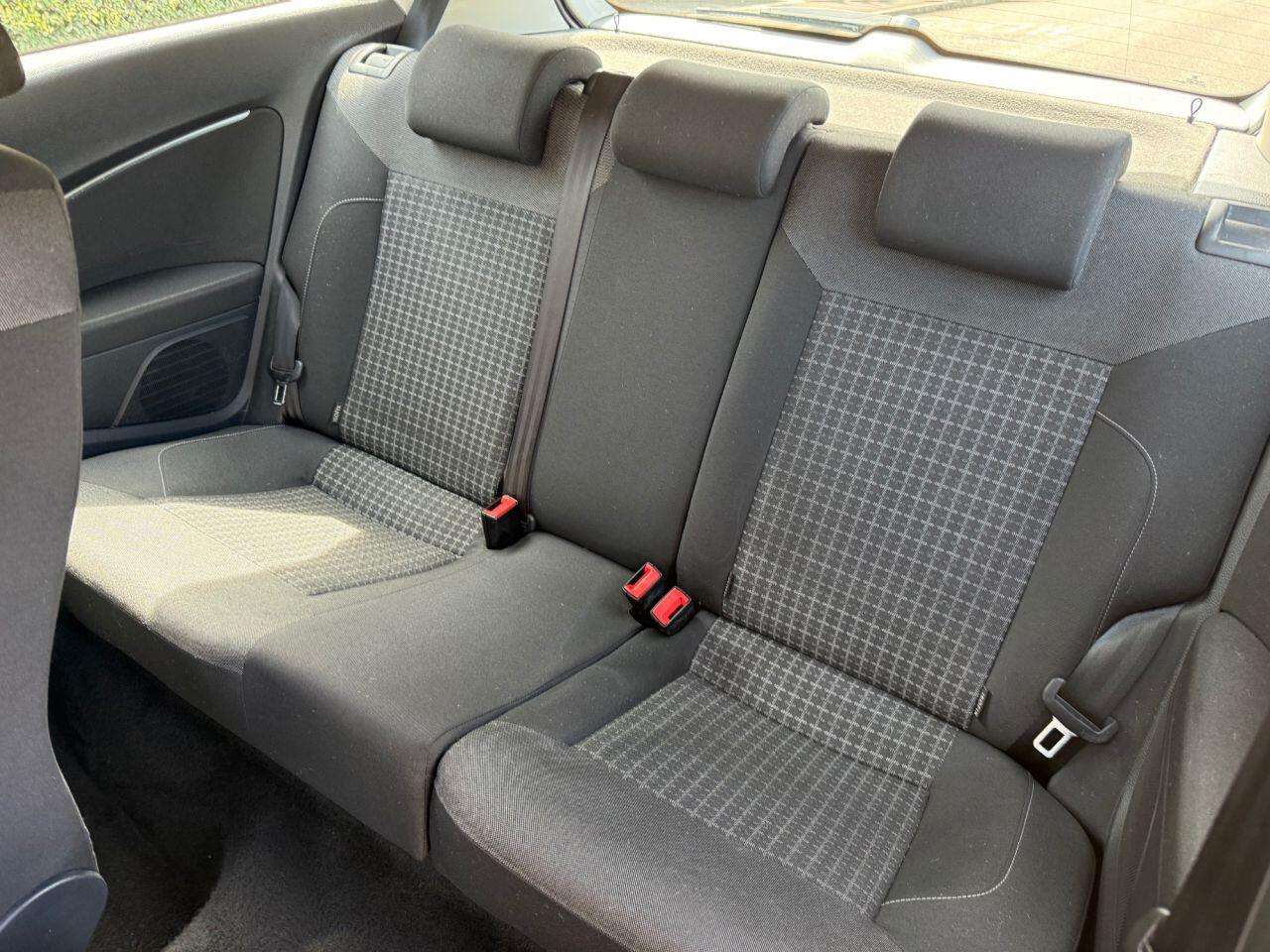 Volkswagen Polo view 26
