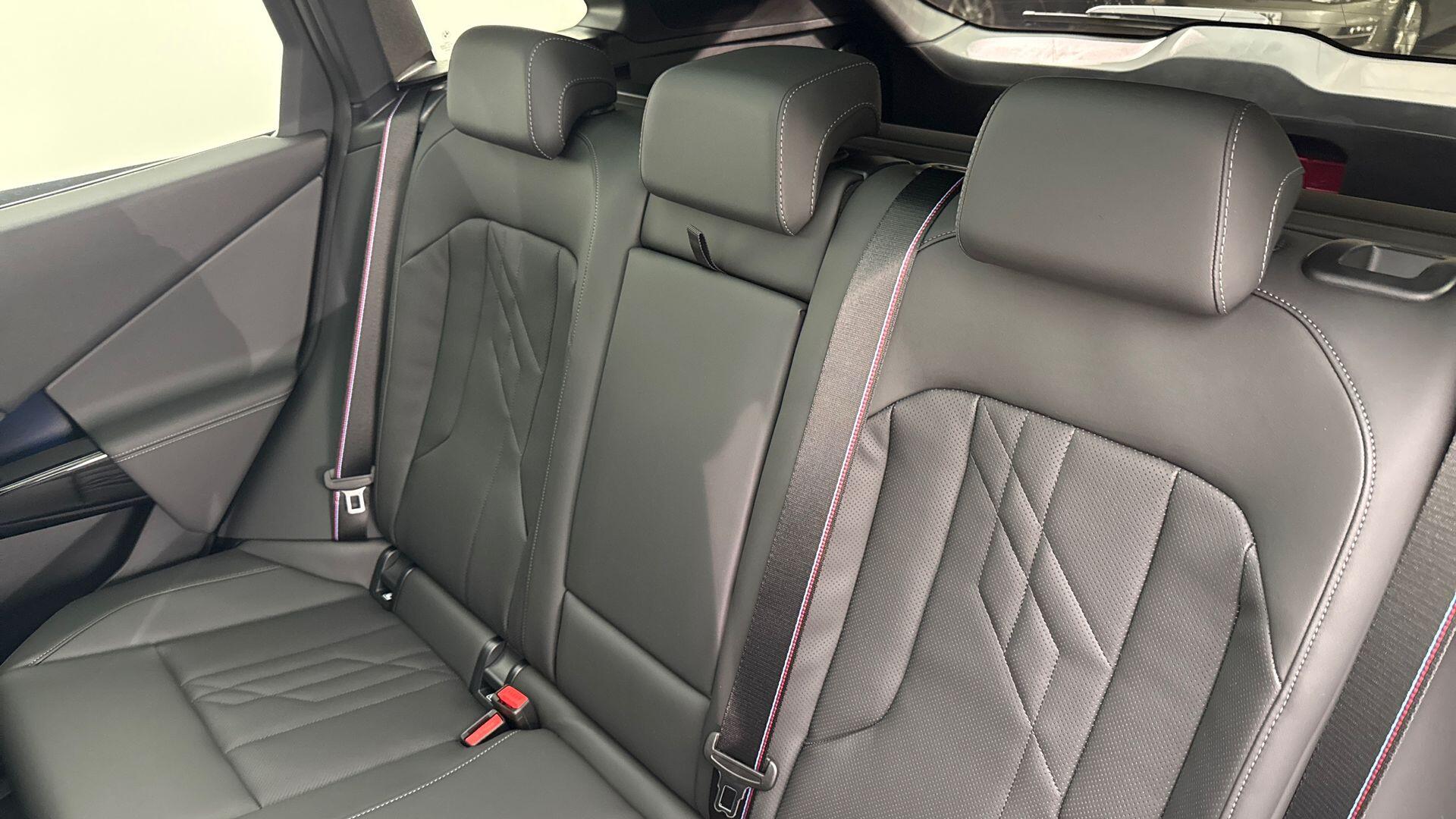 BMW X3 view 12