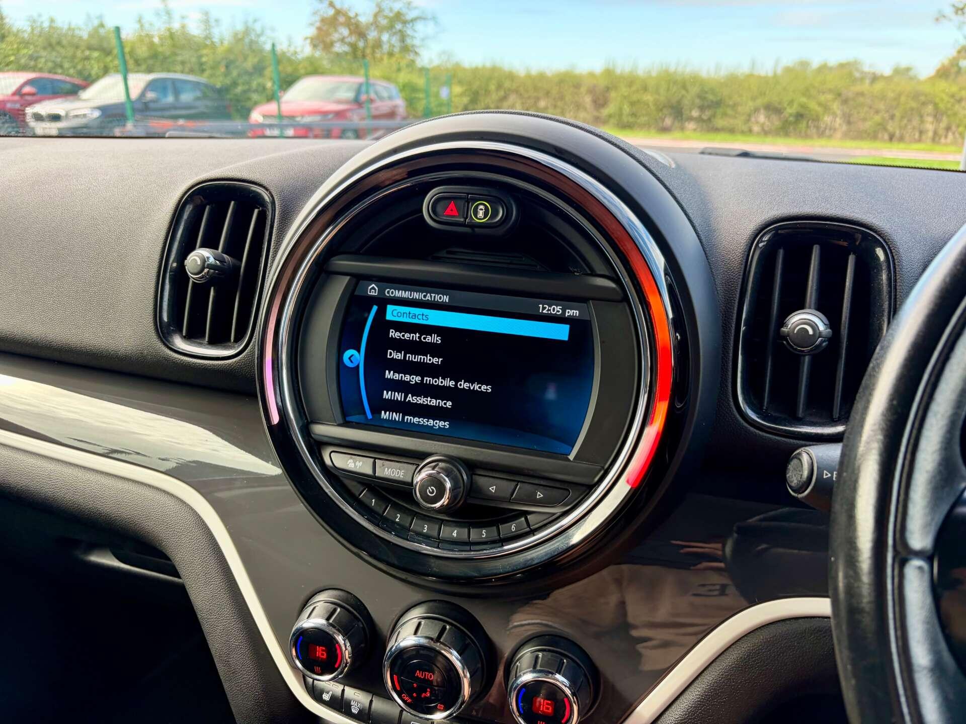 Mini Countryman view 50