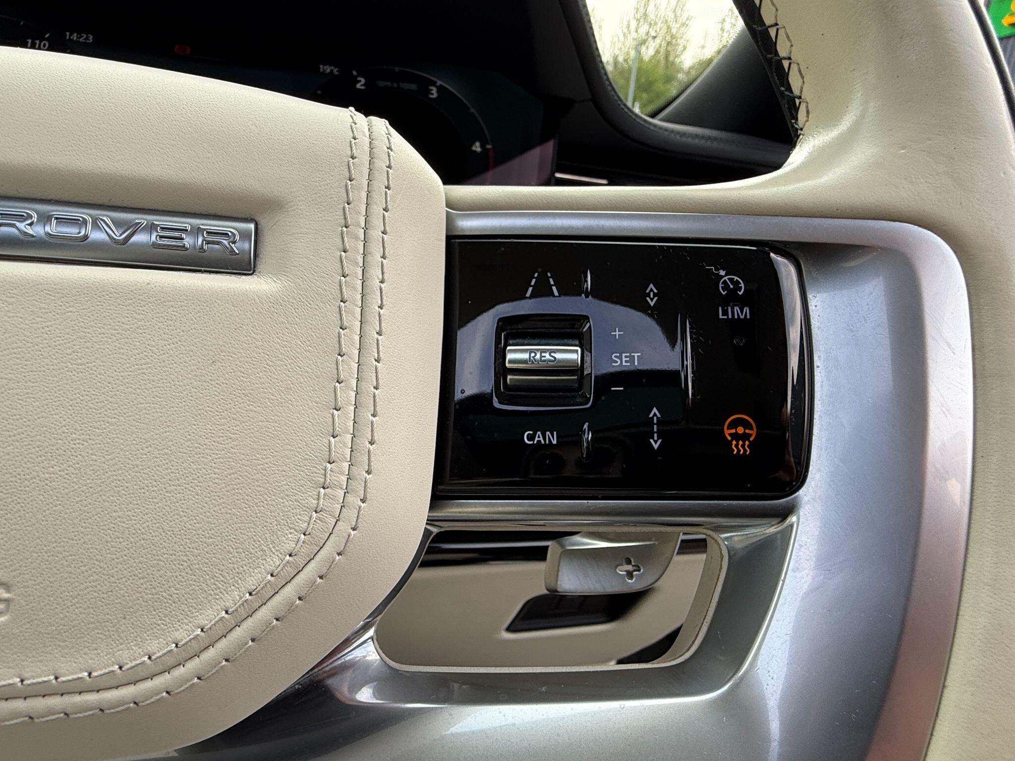 Land Rover Range Rover view 16