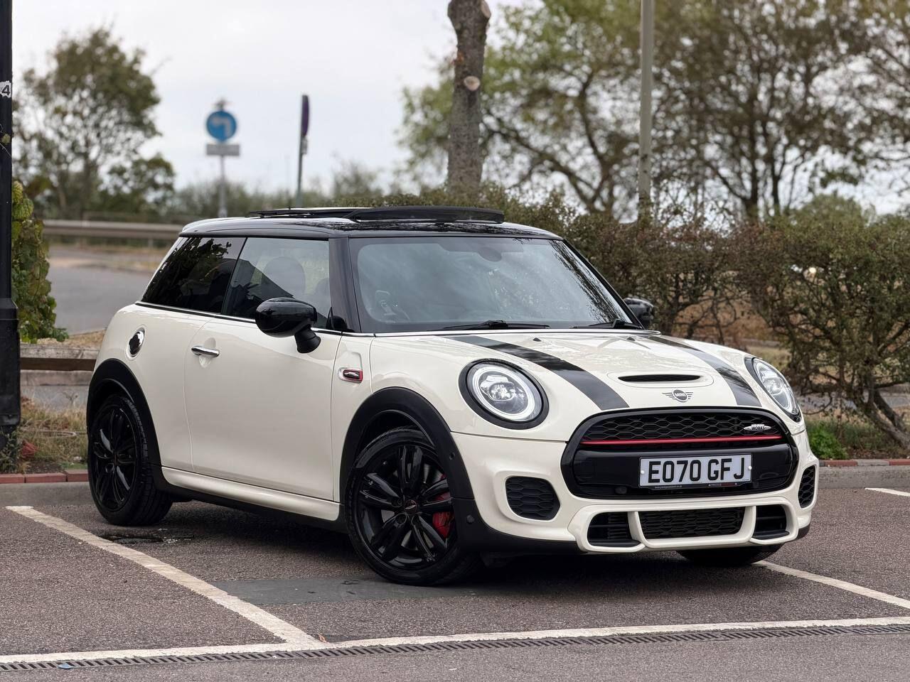Mini Cooper view 33