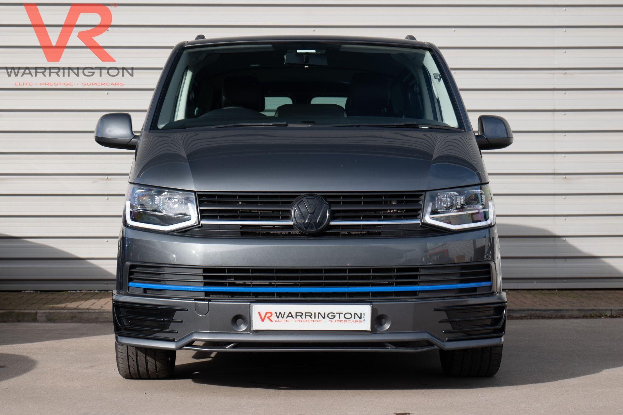 Volkswagen Transporter view 5