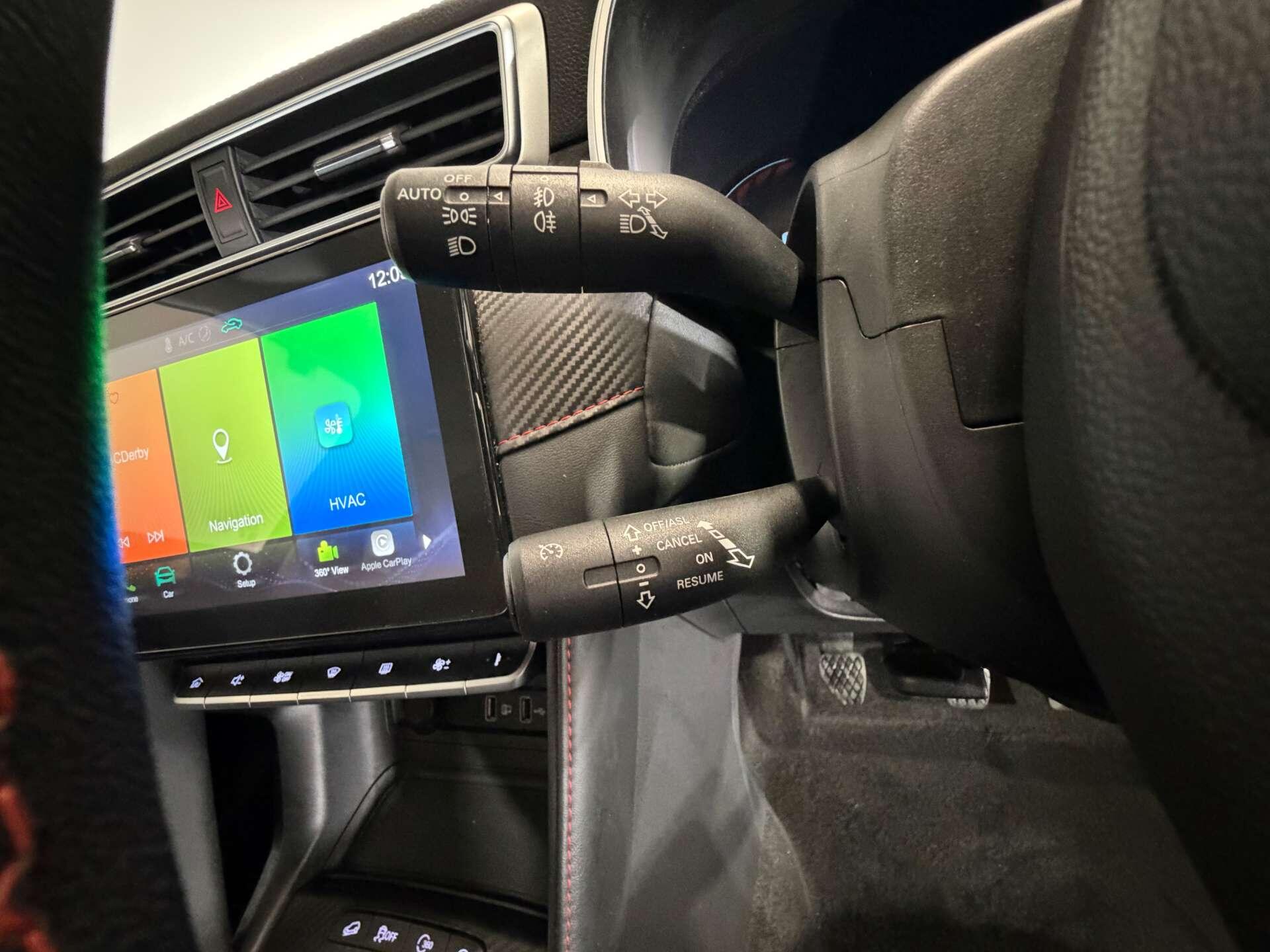 MG ZS view 33
