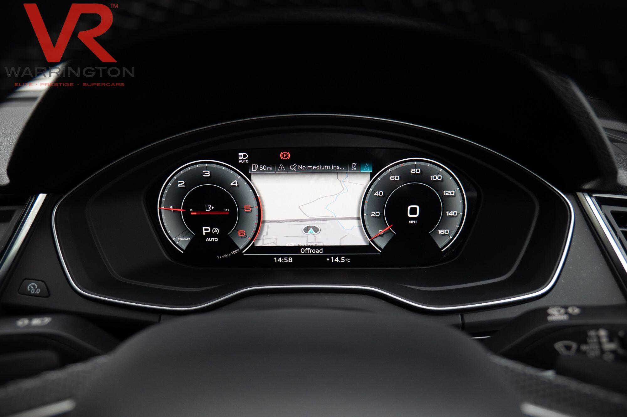 Audi Q5 view 11