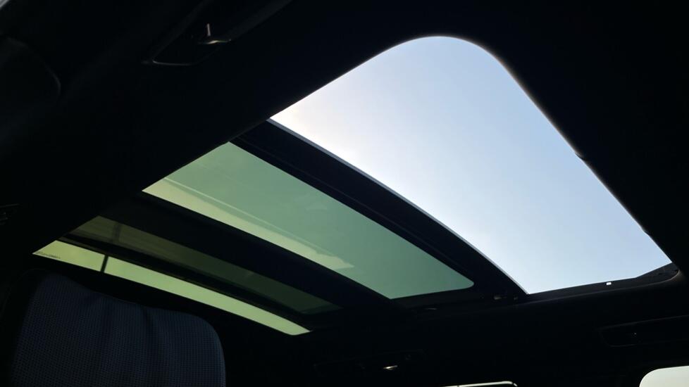 Land Rover Range Rover view 30