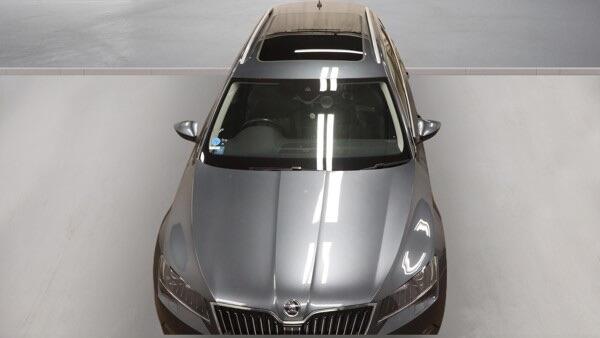 Skoda Superb view 12
