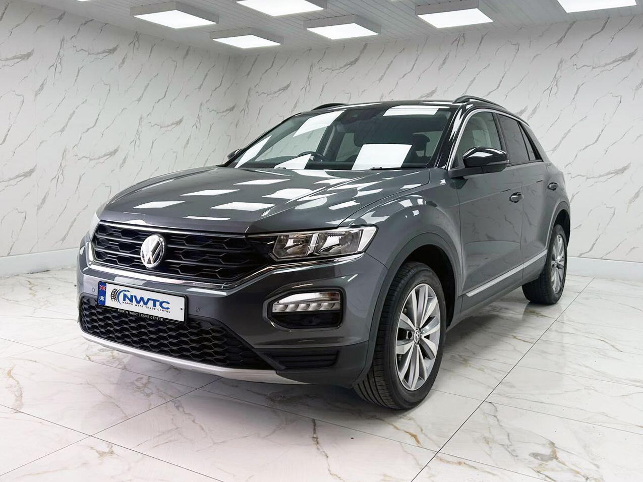 Volkswagen T-Roc view 7