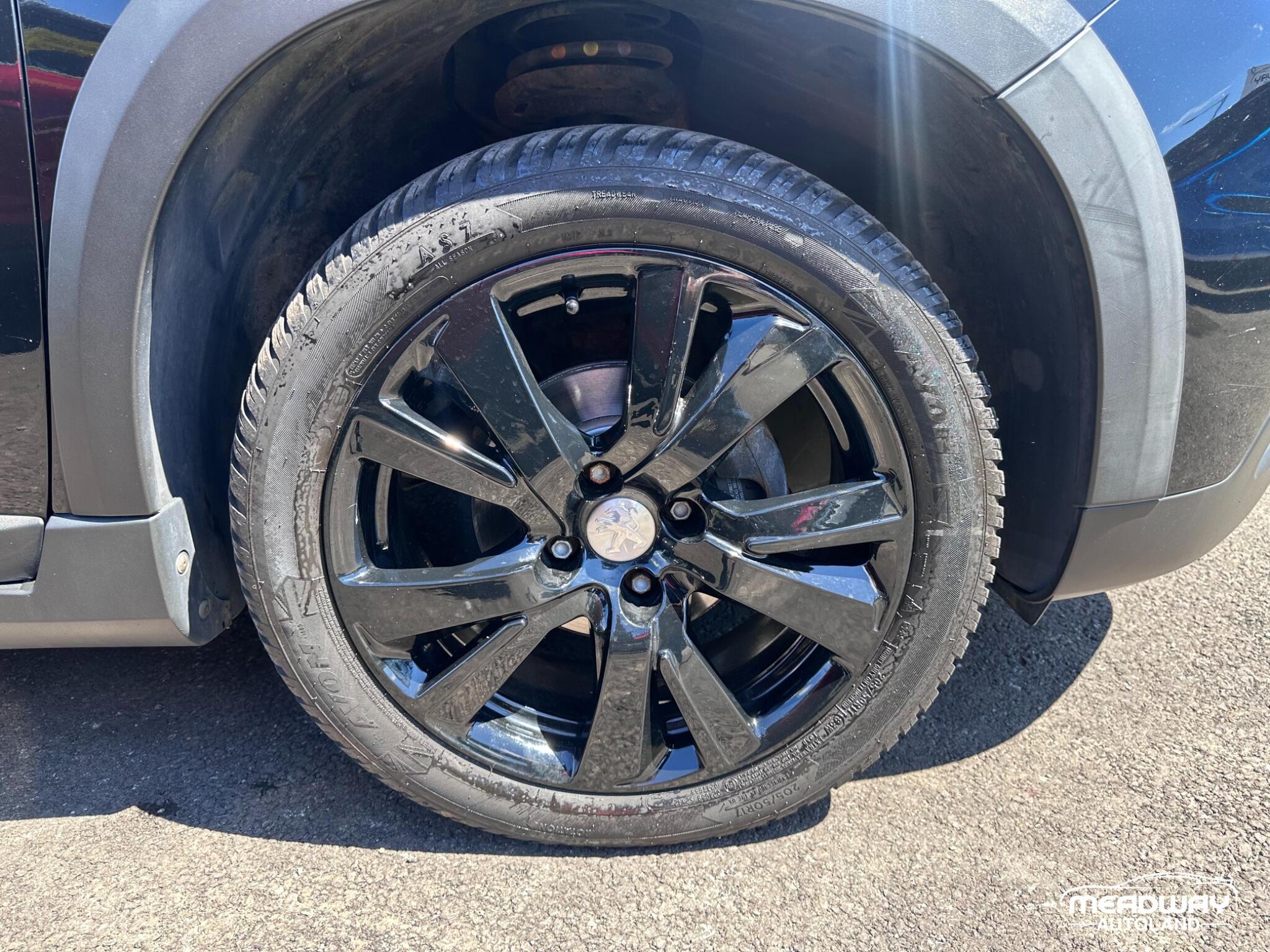 Peugeot 2008 view 19