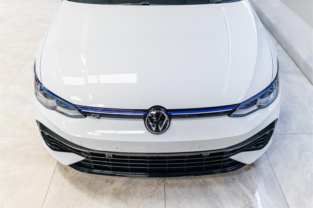 Volkswagen Golf view 16