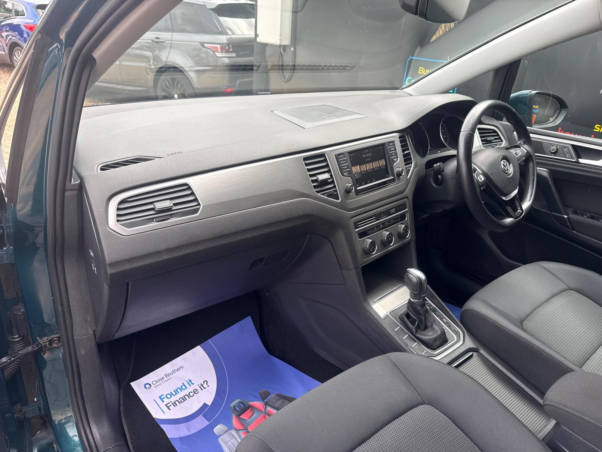 Volkswagen Golf Sportsvan view 18